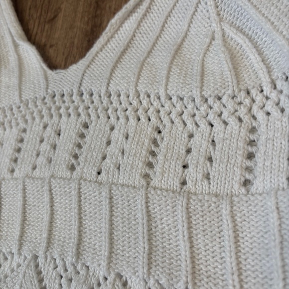 White Crochet Tank Top - Picture 3 of 5